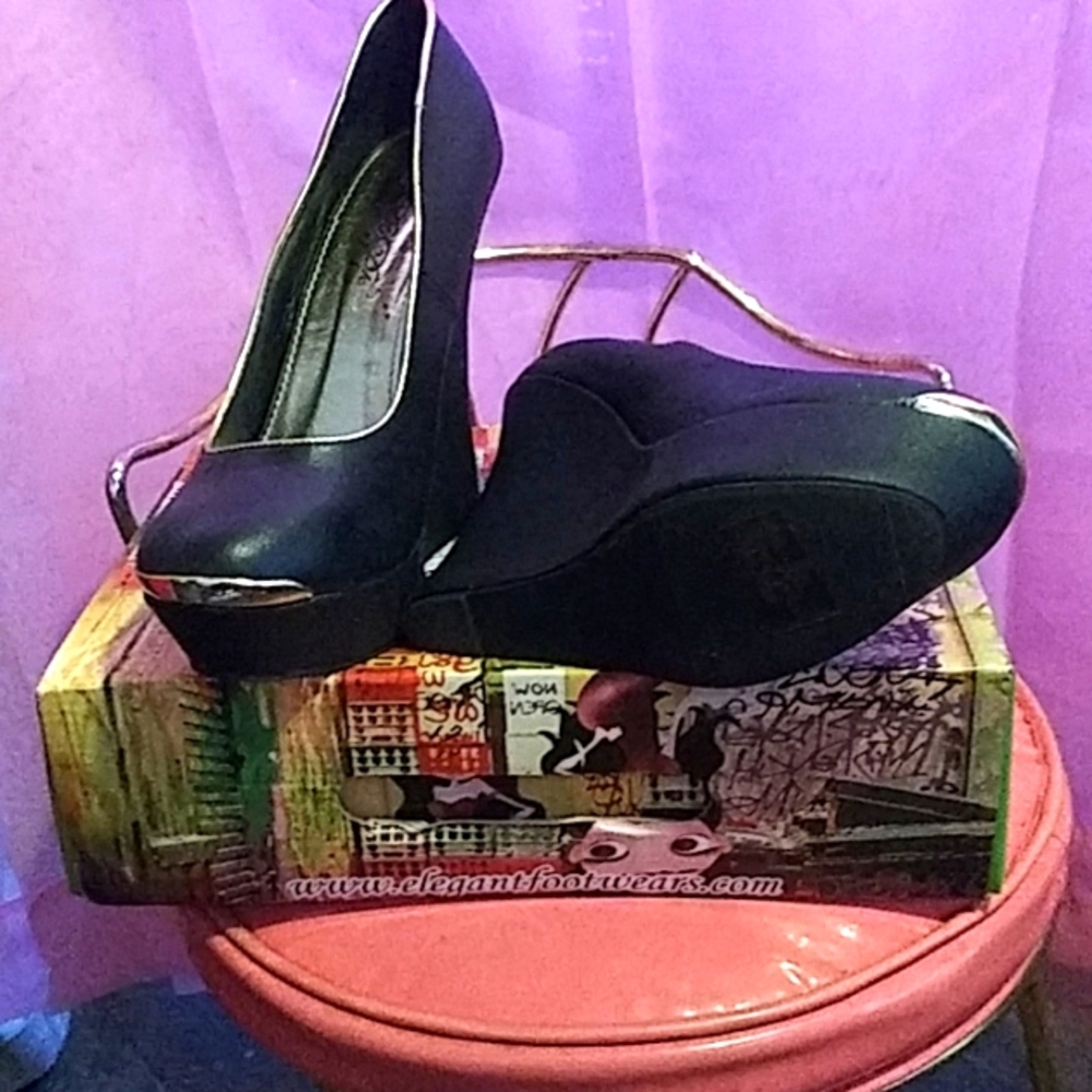 Plated Toe Black Platform